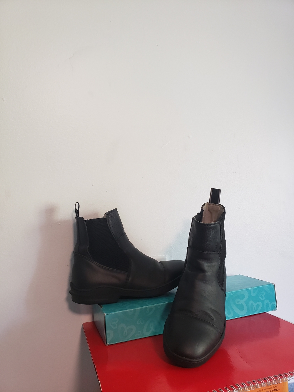 Fouganza EU40/9us BLACK Genuine Leather Chelsea Boots Slip-On Pillow Soft Insole